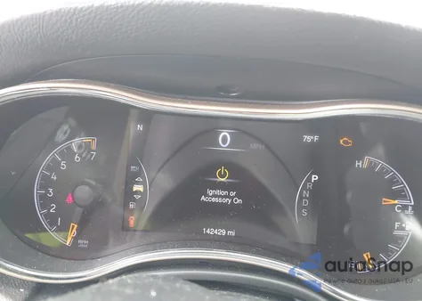 2014 Jeep Grand Cherokee Laredo z USA, uszkodzony, nr VIN 1C4RJFAG1EC132953